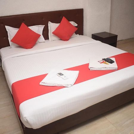 Hotel Jaypee Inn Hāora Екстериор снимка