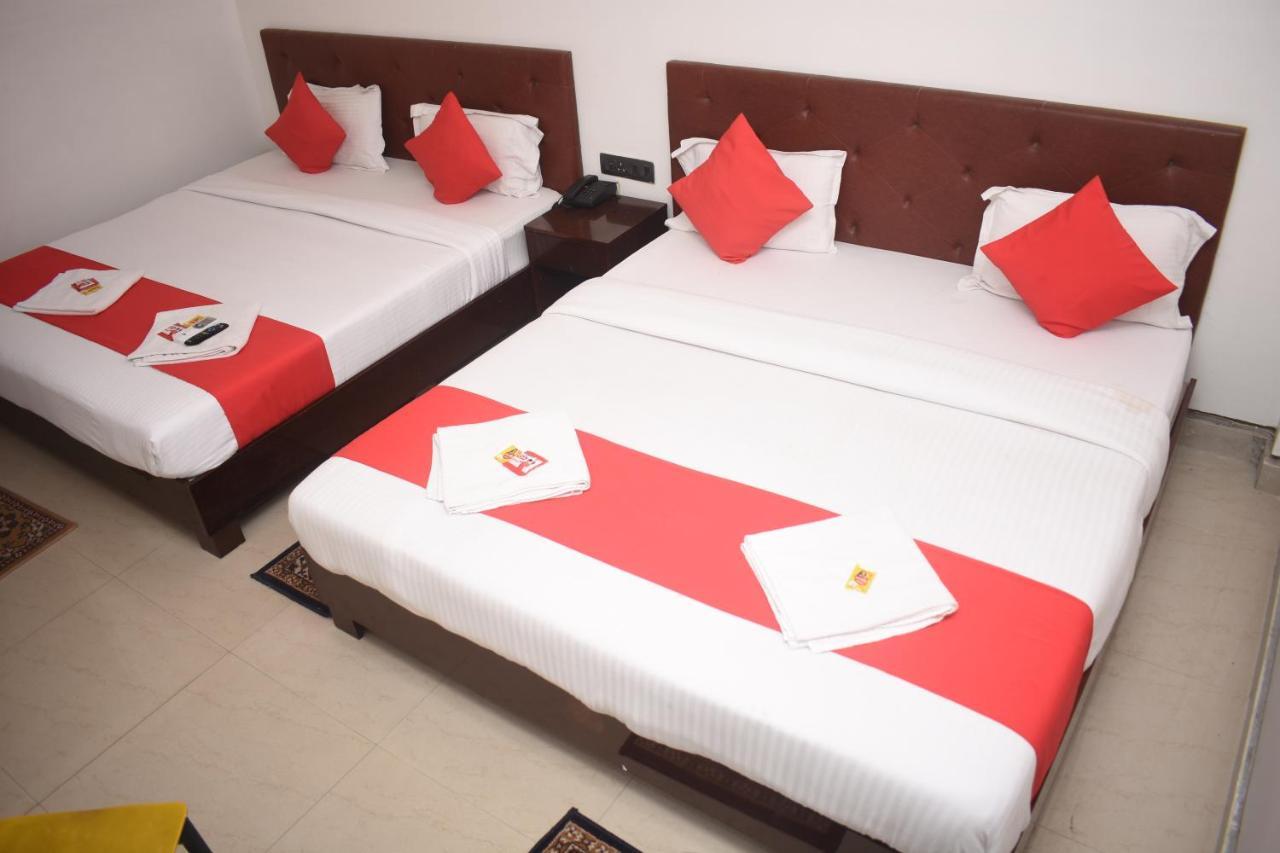 Hotel Jaypee Inn Hāora Екстериор снимка