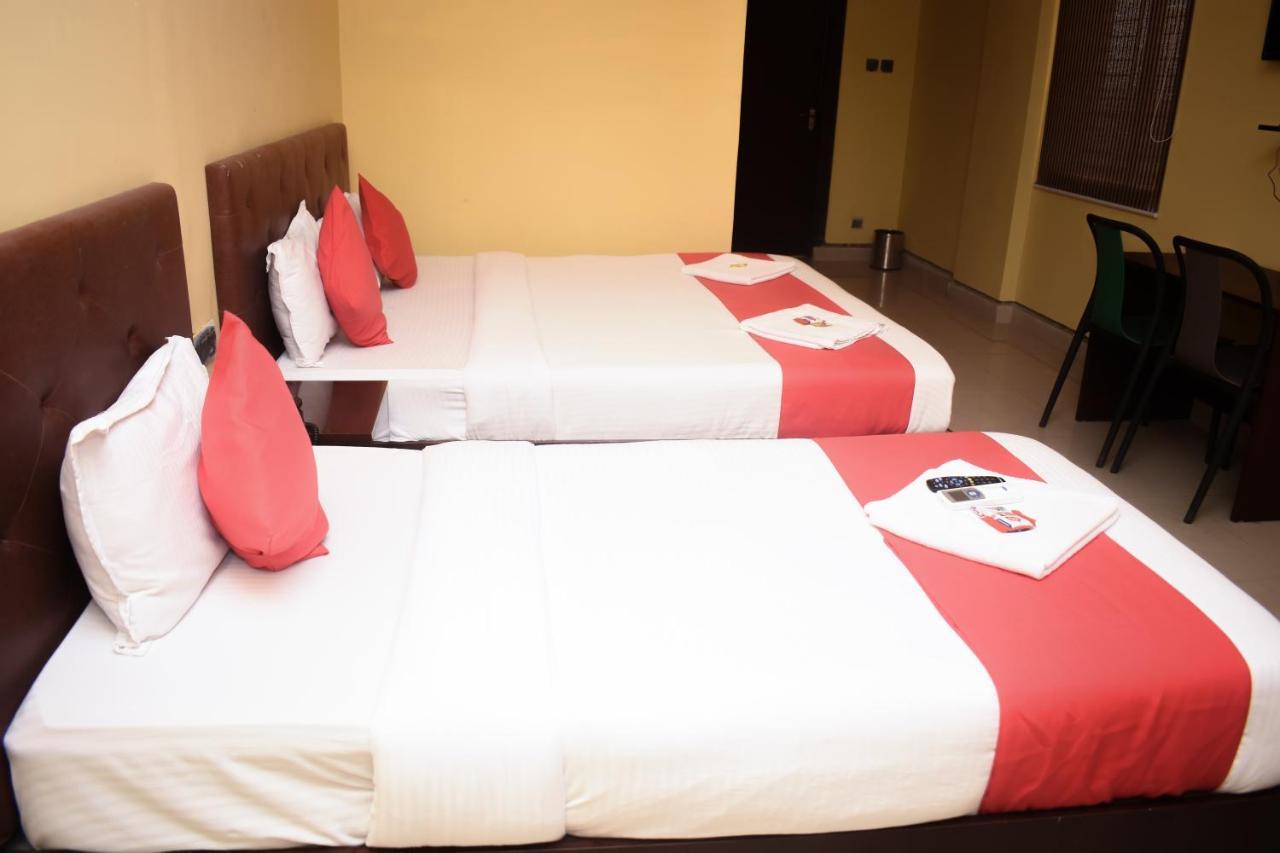 Hotel Jaypee Inn Hāora Екстериор снимка