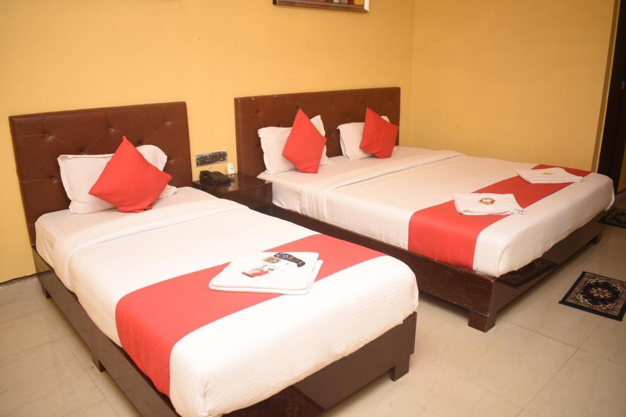 Hotel Jaypee Inn Hāora Екстериор снимка